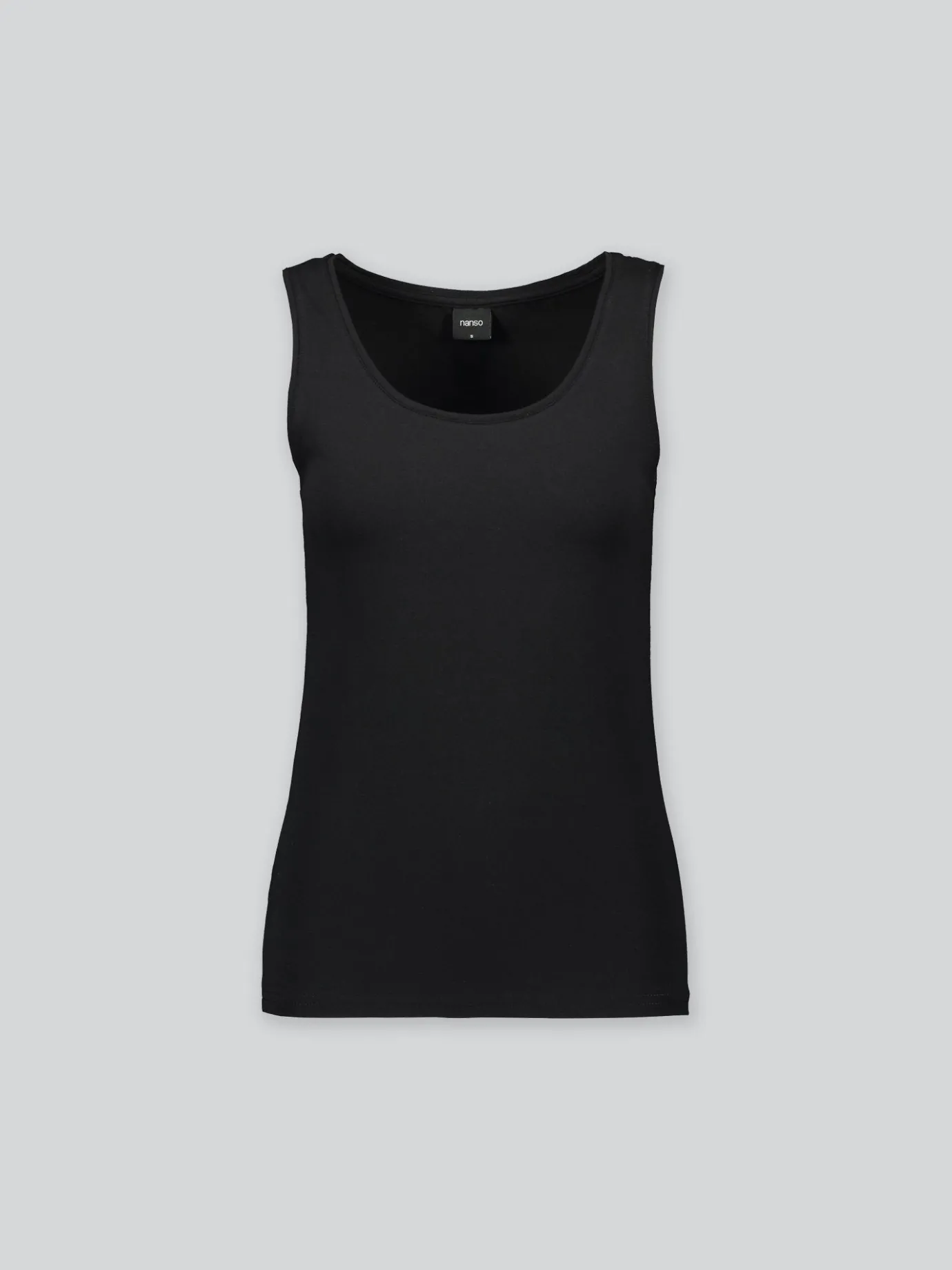 Basics|Paidat Ja Tunikat-Nanso BASIC toppi - Musta