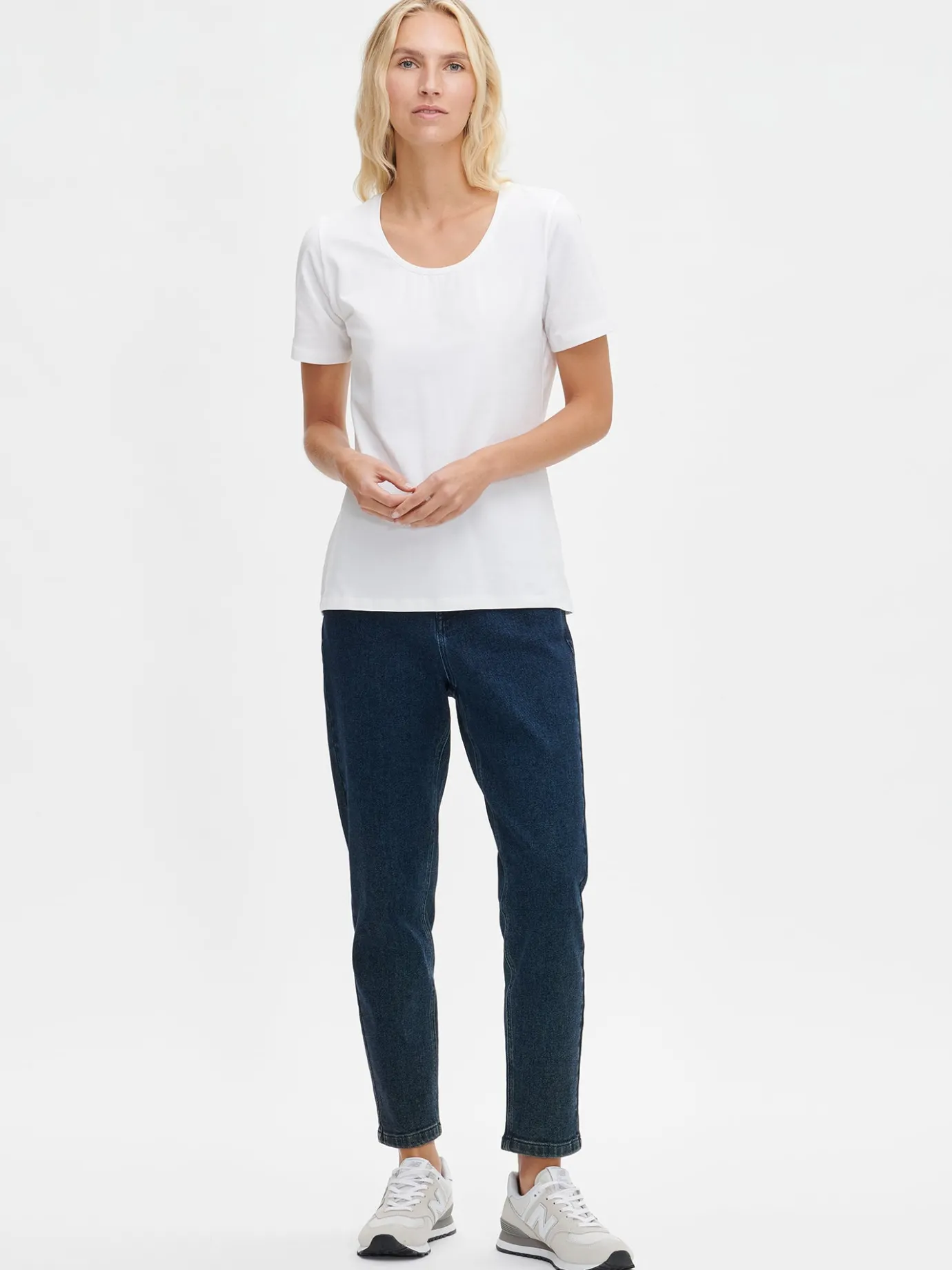 Basics|Paidat Ja Tunikat-Nanso BASIC t-paita - Valkoinen